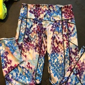 Medium lotus leggings